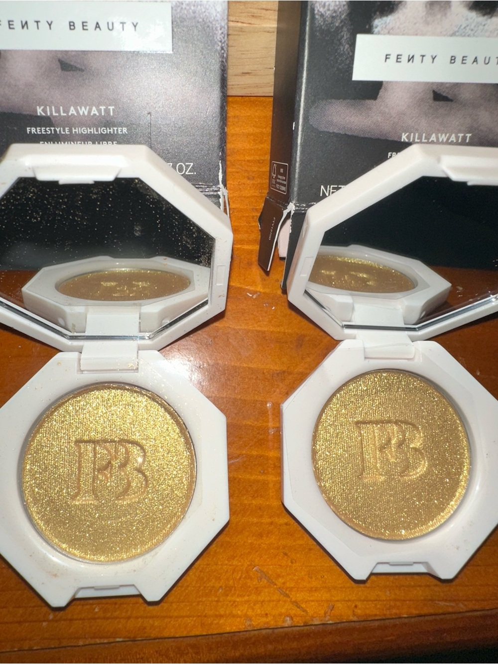 2 Fenty Beauty Killawatt Highlighters In The Shade Trophy Wife.